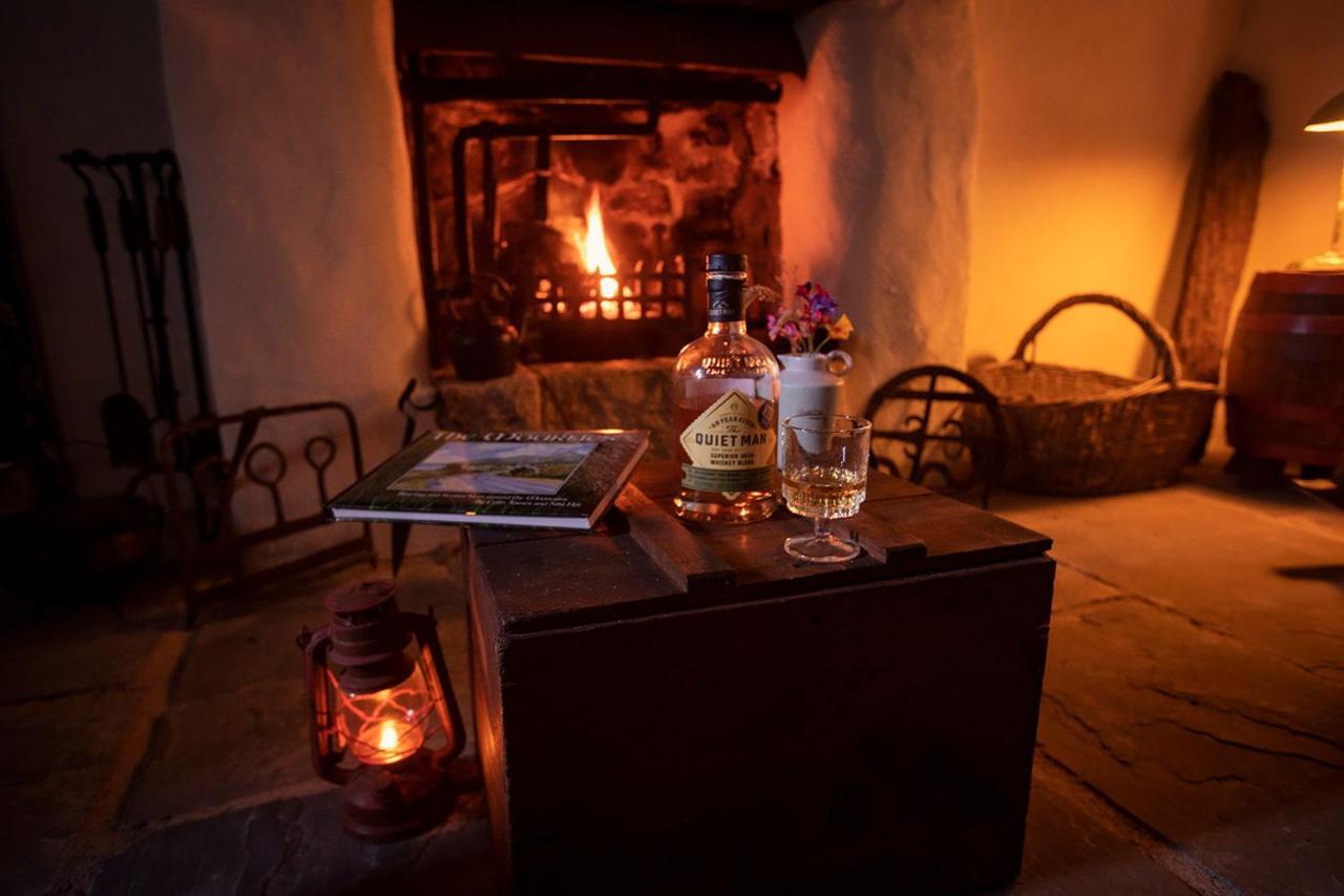 Thistle Thatch Cottage And Hot Tub - Mourne Mountains Newcastle  Luaran gambar